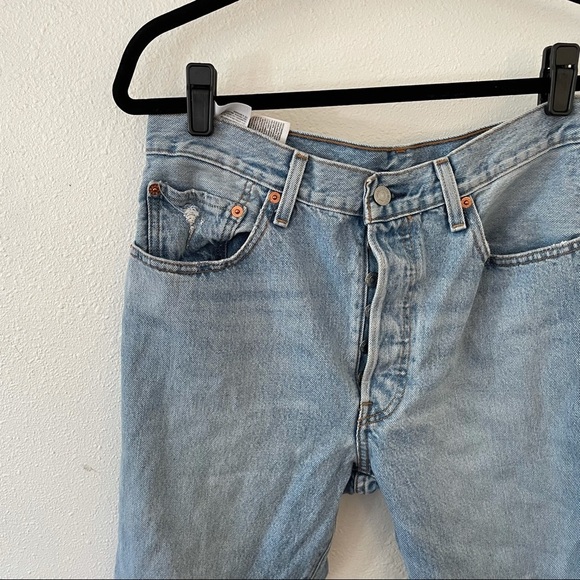 𝅺Levi’s 501S Light Wash High Waisted Jeans 31X32 - Picture 4 of 8